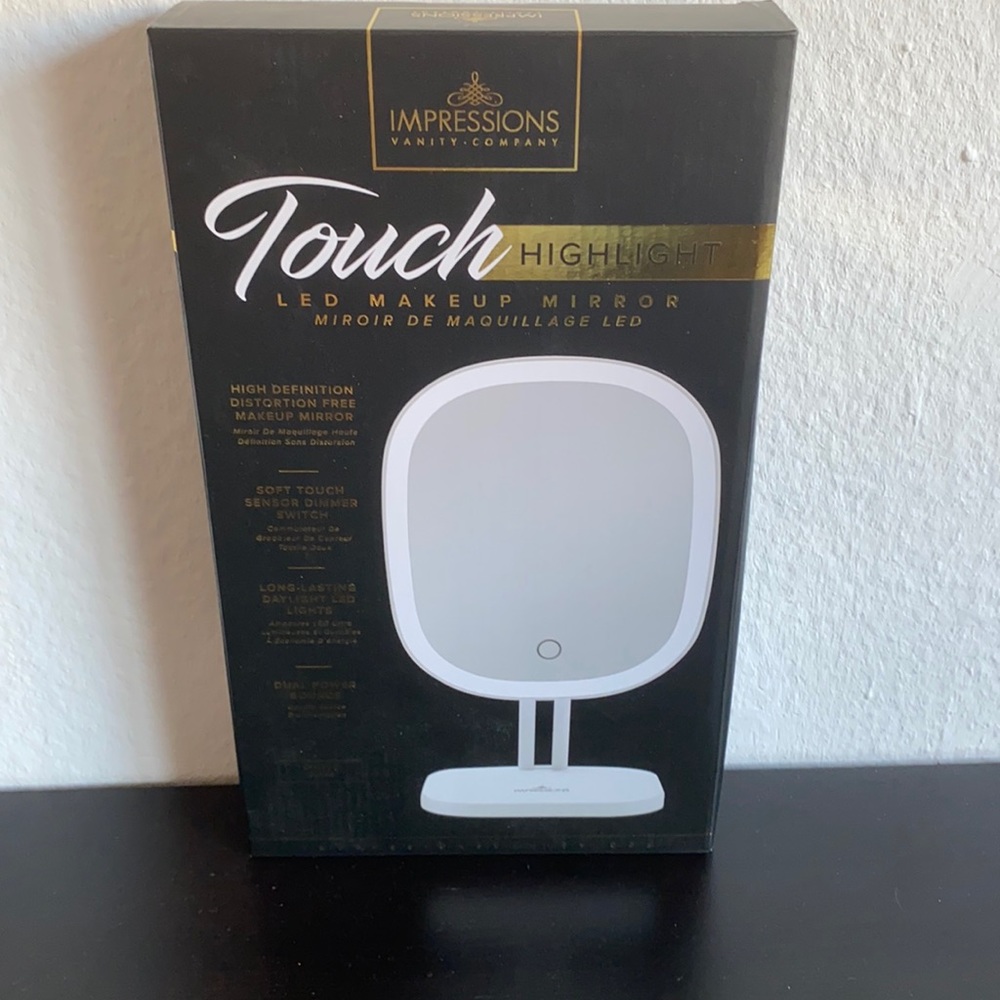 Impressions Led makeup mirror New in Box